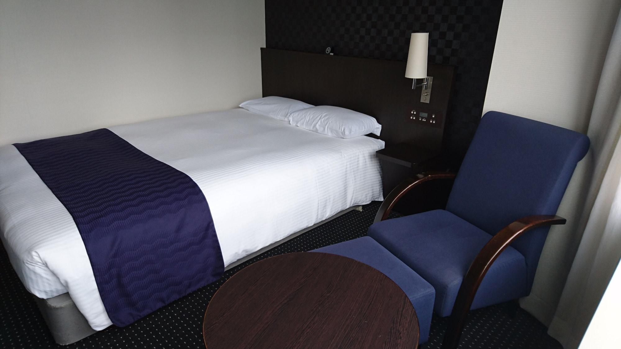 Ana Holiday Inn Tokyo Bay By Ihg Exteriör bild