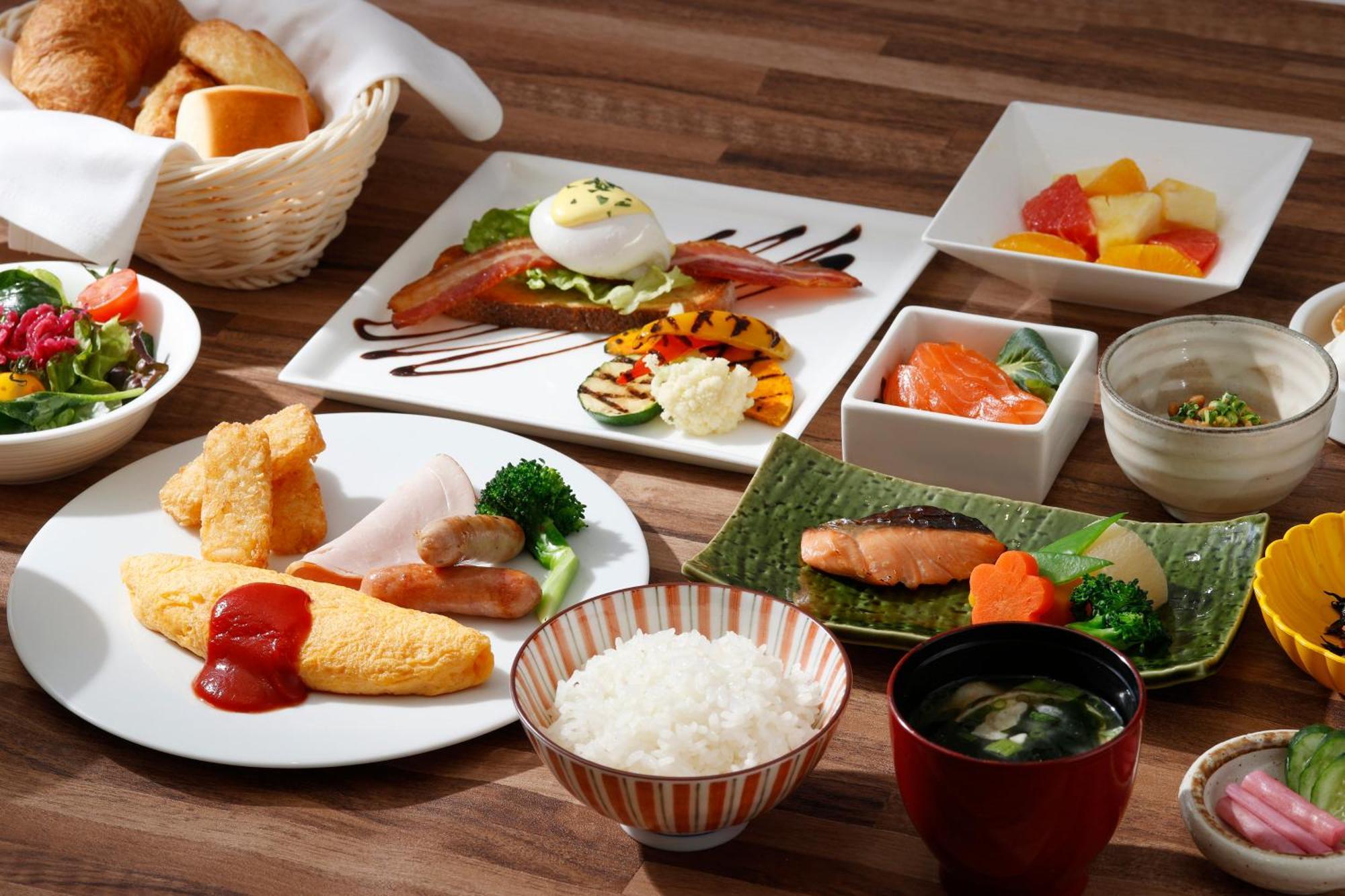 Ana Holiday Inn Tokyo Bay By Ihg Exteriör bild