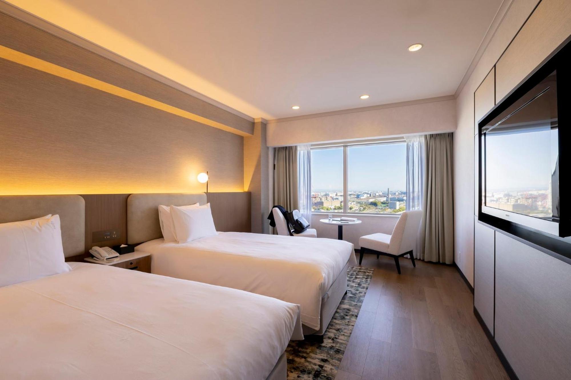 Ana Holiday Inn Tokyo Bay By Ihg Exteriör bild