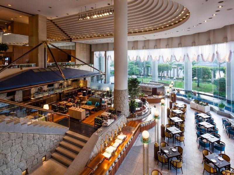 Ana Holiday Inn Tokyo Bay By Ihg Exteriör bild